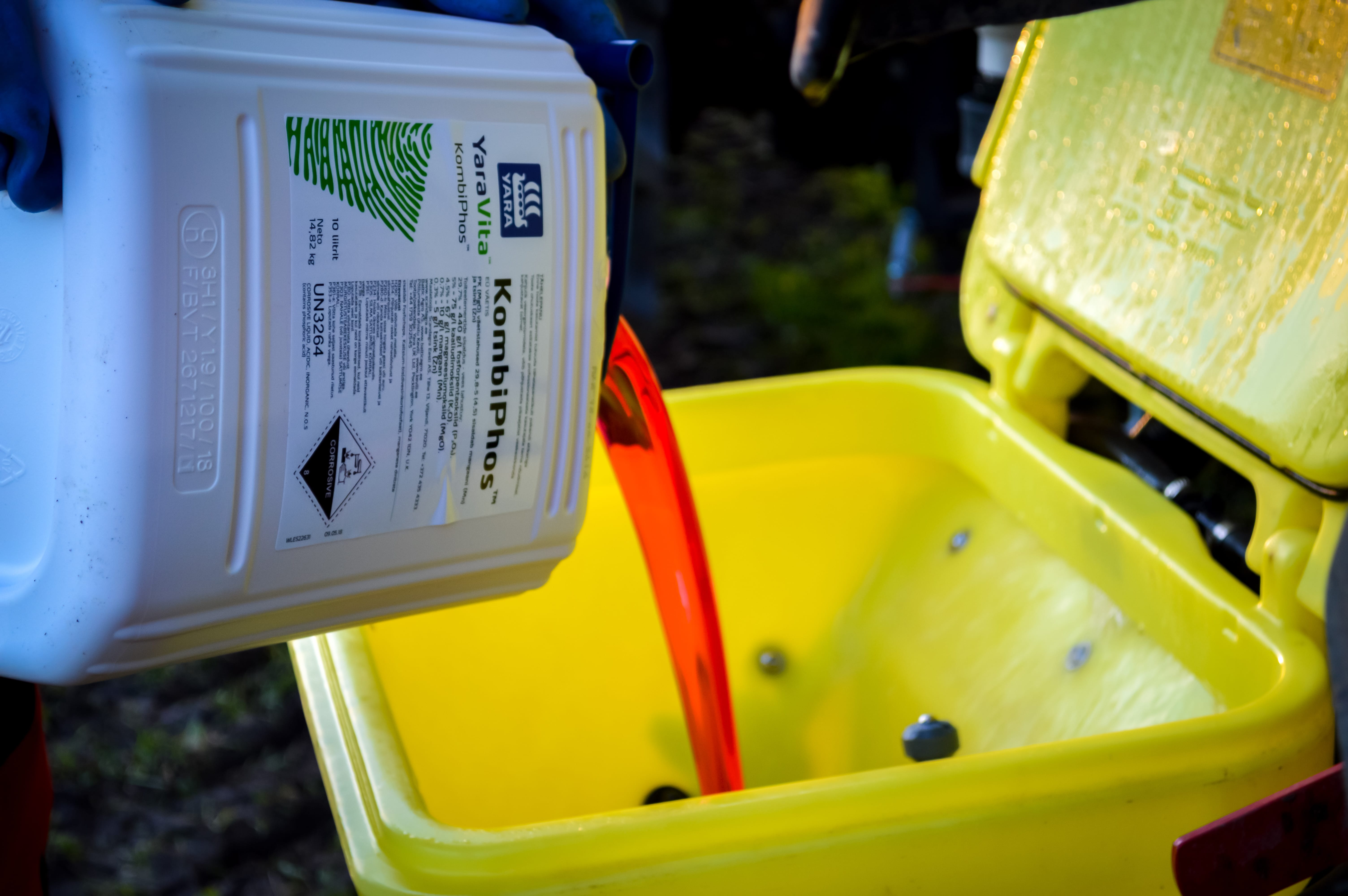 YV-kombiphos-canister